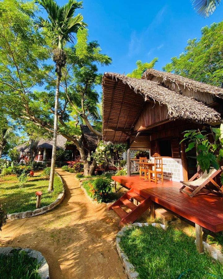 Tamarin Lodge Ампангоринана Экстерьер фото