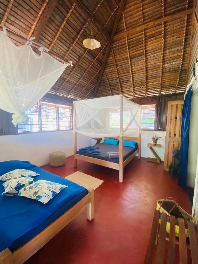 Tamarin Lodge Ампангоринана Экстерьер фото